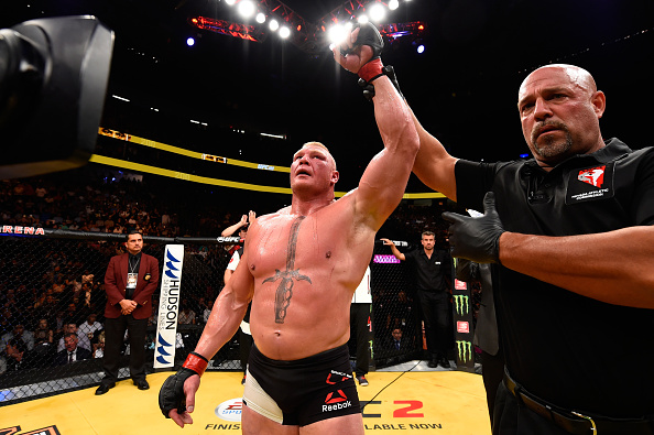 Lesnar retornou com vitória ao UFC, mas caiu no doping. Foto: Josh Hedges/Zuffa LLC