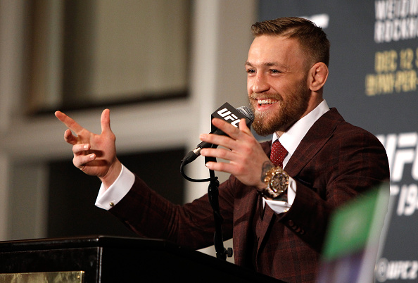 McGregor garantiu que irá lutar nas regras do boxe. (Photo by Steve Marcus/Getty Images)