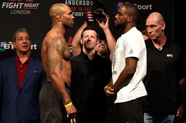 J. Manuwa e C. Anderson tiveram encarada respeitosa (FOTO: Josh Hedges/UFC)
