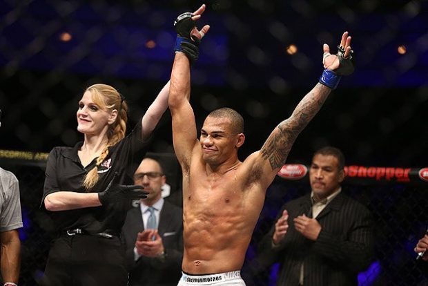 S. Moraes já tem adversário no UFC (Foto: Reprodução/Facebook SheymonMoraes)