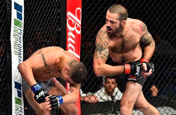 Brown aplicou nocaute brutal em Sanchez (Foto: Reprodução/Instagram UFCBrasil)