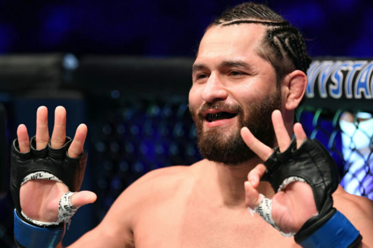 Jorge Masvidal rebate provocação de ‘Pirata do UFC’ após troca de rival no Hype FC