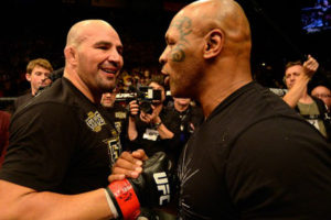 Glover sentiu-se pressionado com presença de Tyson: "Não podia ser nocauteado na frente dele"