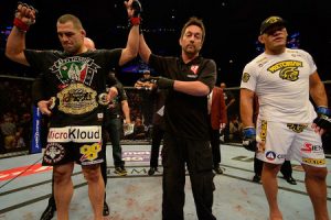 Vídeo: Bastidores da vitória de Velasquez sobre Pezão, no UFC 160