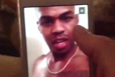 Vídeo de J. Jones foi gravado da tela de um celular. Foto: Reprodução