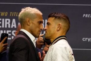 C. Do Bronx defendeu cinturão contra D. Poirier no UFC 269. Foto: Reprodução/Instagram