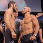Islam Makhachev (esq.) e Alexander Volkanovski (dir.) se enfrentaram no UFC 284. Foto: Reprodução/Instagram
