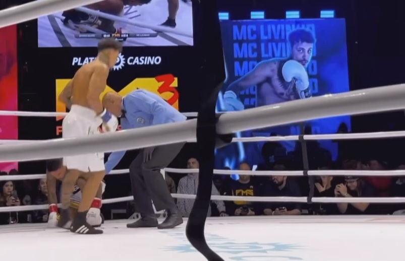 Vídeo Assista O Nocaute De Mc Livinho Sobre Dynho Alves No Boxe De