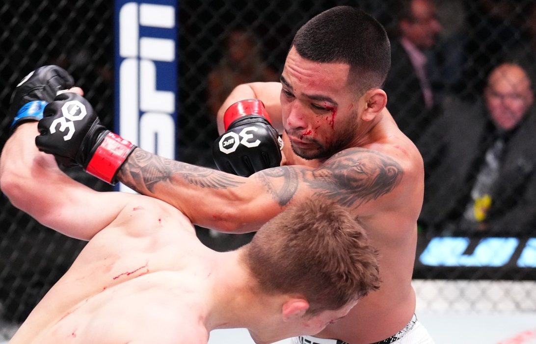 Christian Rodriguez supera "guerra" e bate Cameron Saaiman. Foto: Reprodução/Instagram/@ufcbrasil