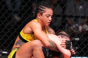 Viviane Araújo vence Jennifer Maia em duelo brasileiro equilibrado no UFC Vegas 81. Foto: Reprodução/Instagram/@ufcespanol