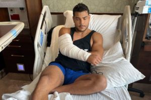 Paulo Borrachinha exibe braço enfaixado após cirurgia. Foto: Reprodução/Instagram