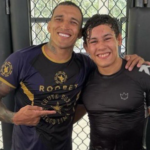 Charles do Bronx posa ao lado de Mica Galvão antes de luta no UFC 300. Foto: Reprodução/Instagram/@charlesdobronxs