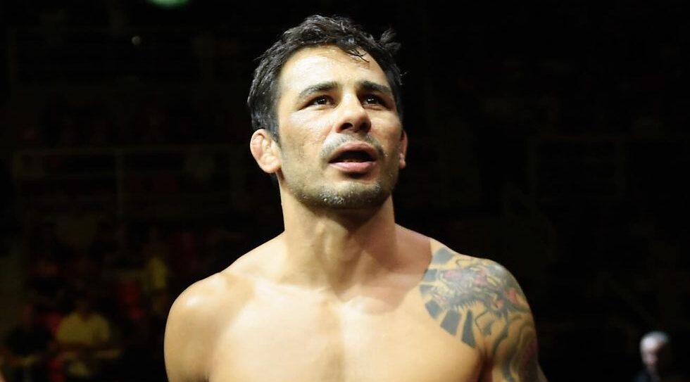 Alexandre Pantoja vence Steve Erceg no UFC 301. Foto Reprodução Instagram UFC