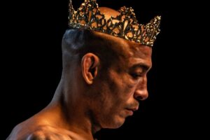 José Aldo com a coroa de Rei do Rio no UFC2. Foto: Reprodução/Instagram/UFC_brasil