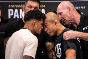 José Aldo almost comes to blows with his rival in the first face-off before UFC 301. Photo Reproduction Twitter UFC