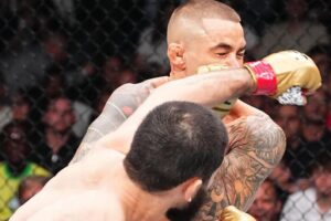 Islam Makhachev venceu Dustin Poirier no UFC 302. Foto: Reprodução/Instagram