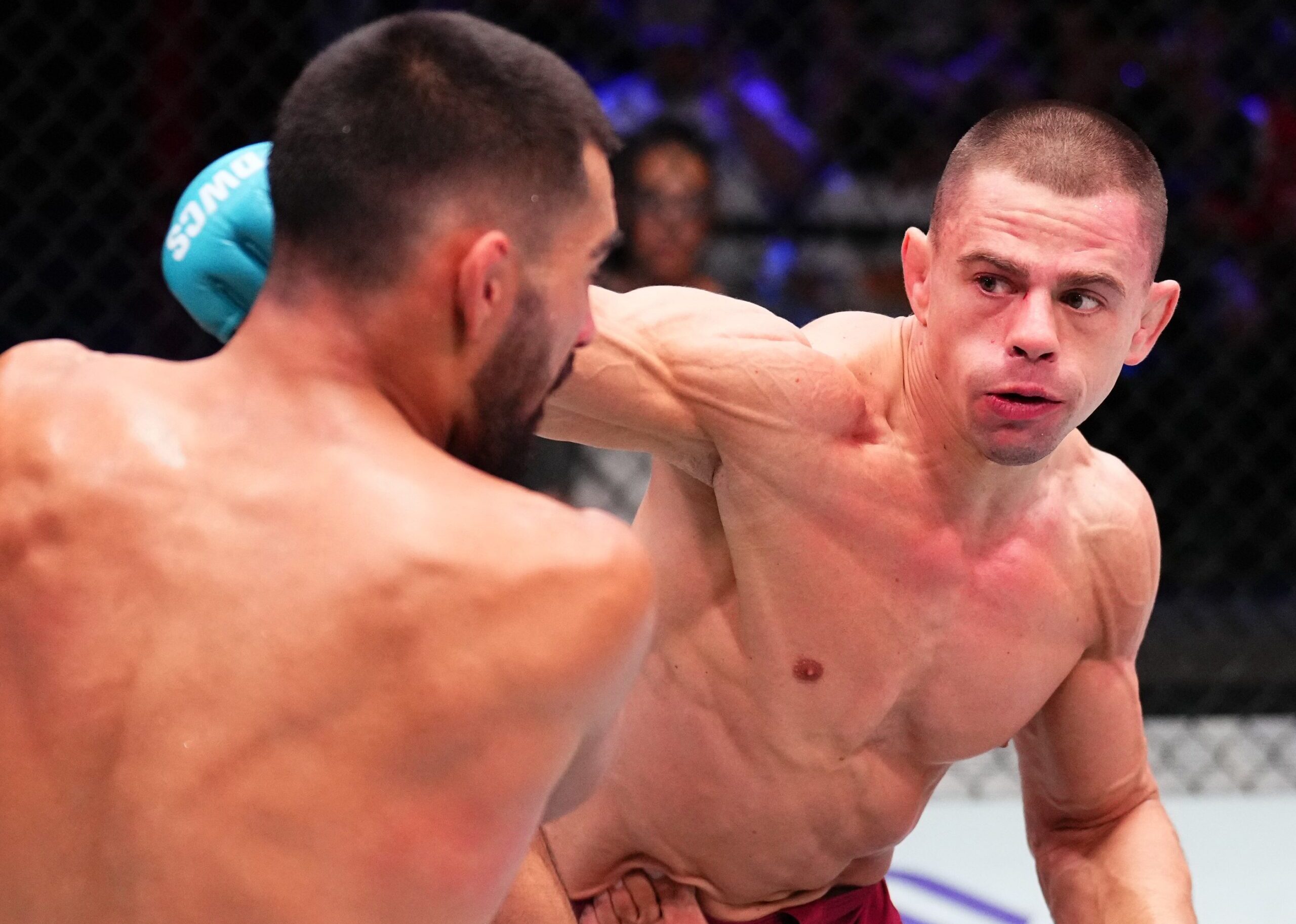 STRONG IMAGE: Dana White shares photo of scary cut on fighter on ...