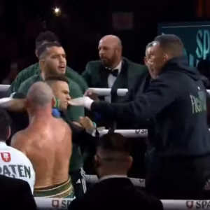 Poirier aposta em triunfo de Poatan no UFC 320 e enaltece estilo violento do brasileiro 2 Rafael Freitas, filho de Popó, acerta Wanderlei Silva. Foto: Reprodução
