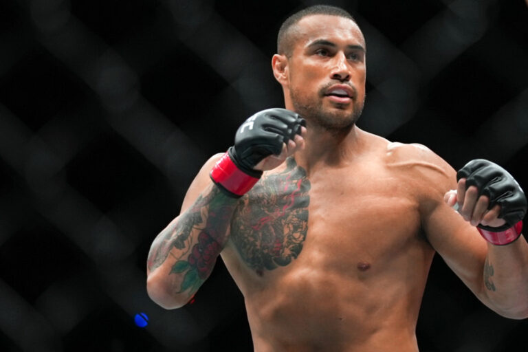 ‘Novo Chael Sonnen’ provoca Carlos Ulberg após tretar com Jiri Prochazka nos bastidores do UFC 327