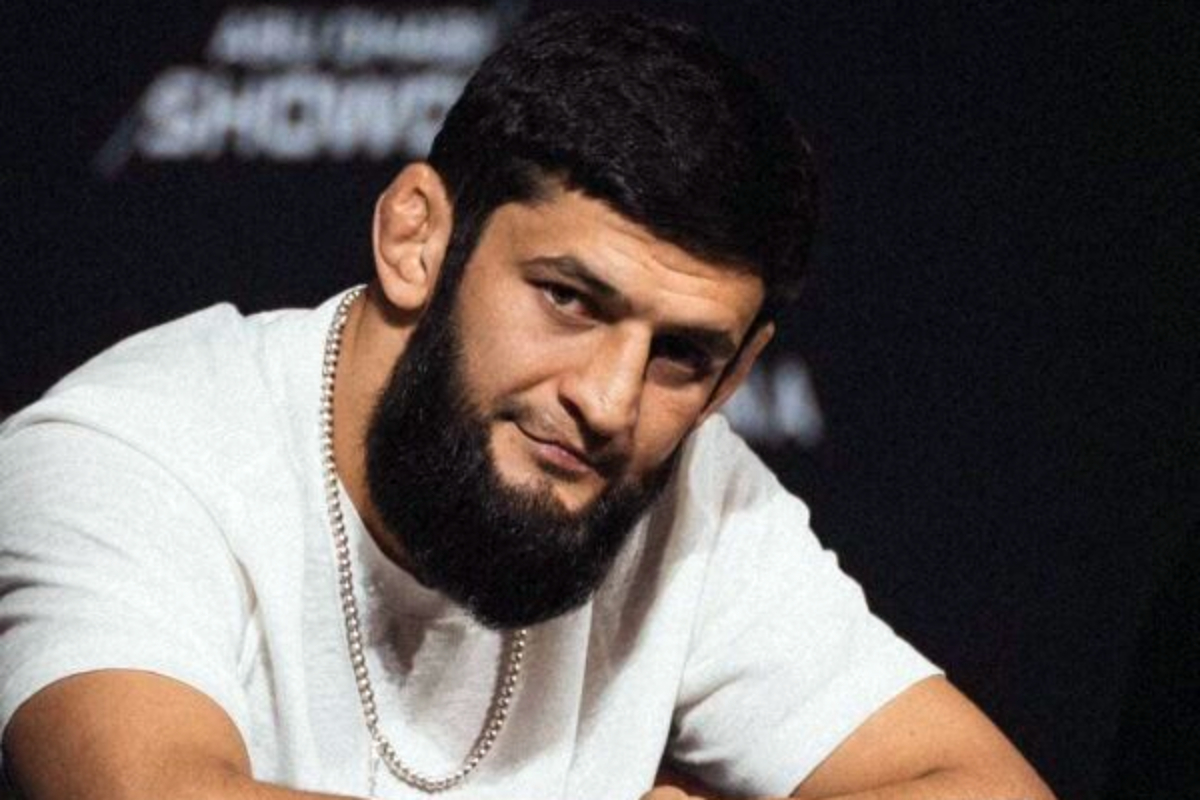Shimaev Khamzat Chimaev exudes confidence and talks about a possible street ...