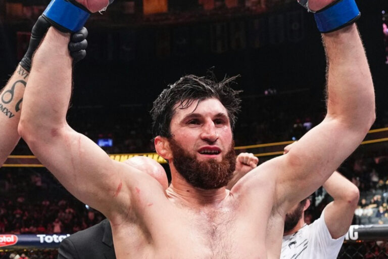 Whittaker x Ankalaev? Ex-campeão esclarece rumores de luta no UFC