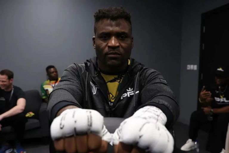 Francis Ngannou sai em defesa de Jon Jones e sugere ‘desrespeito’ do UFC com atletas