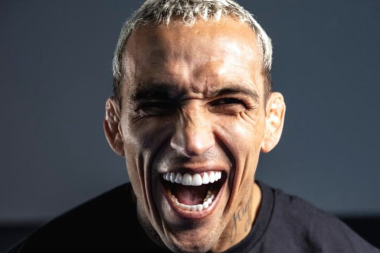 Confiante, Charles do Bronx revela ponto fraco de Max Holloway e como vencer no UFC 326