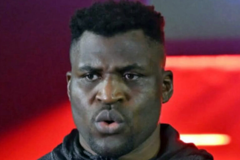 Megaluta! Ngannou surpreende e revela que adversário em evento da Netflix seria lenda dos esportes de combate