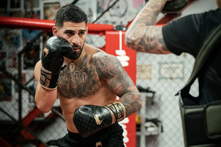 Ilia Topuria fala sobre treinos e evolução técnica para chegar ao título do UFC