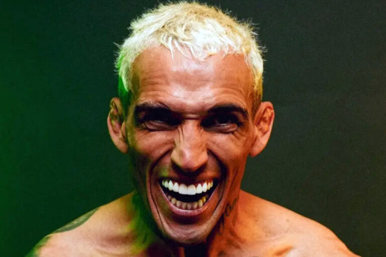 Invicto! Charles do Bronx prova ser rei das revanches ao dominar Max Holloway no UFC 326; entenda