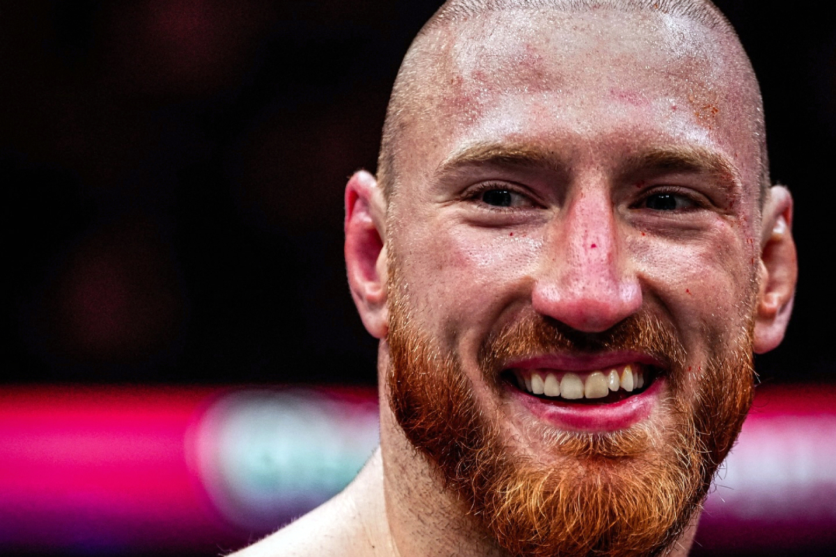 Adesanya's nemesis and former champion earn bonuses at UFC Seattle ...