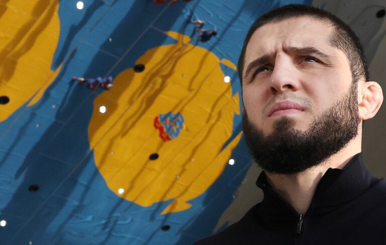 Empresário de Islam Makhachev anuncia retorno do campeão ao UFC; entenda